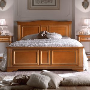 Letto matrimoniale classico in legno noce